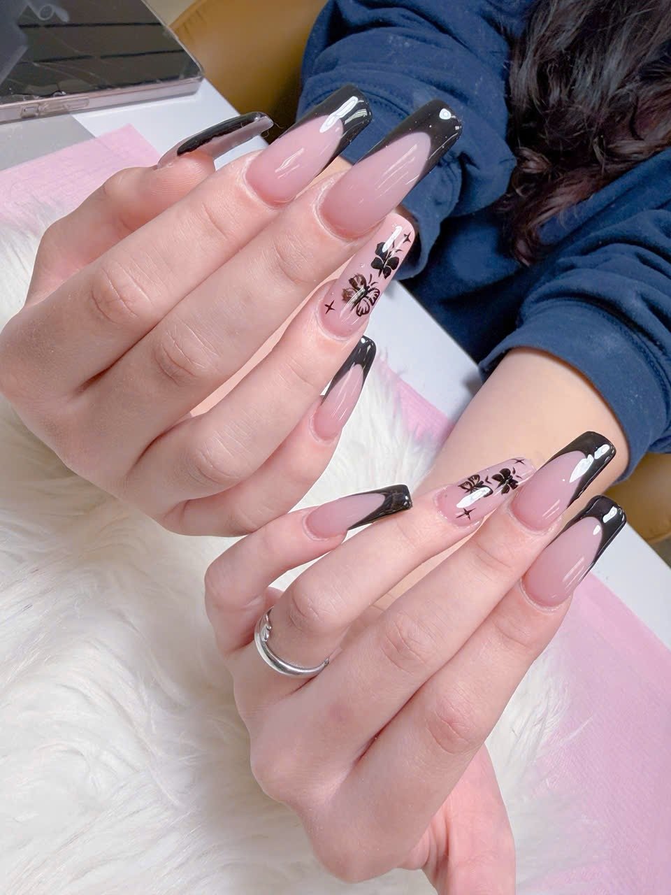 French Tip With Bee And Flower Design. – Angels Nail & Spa Yarmouth NS